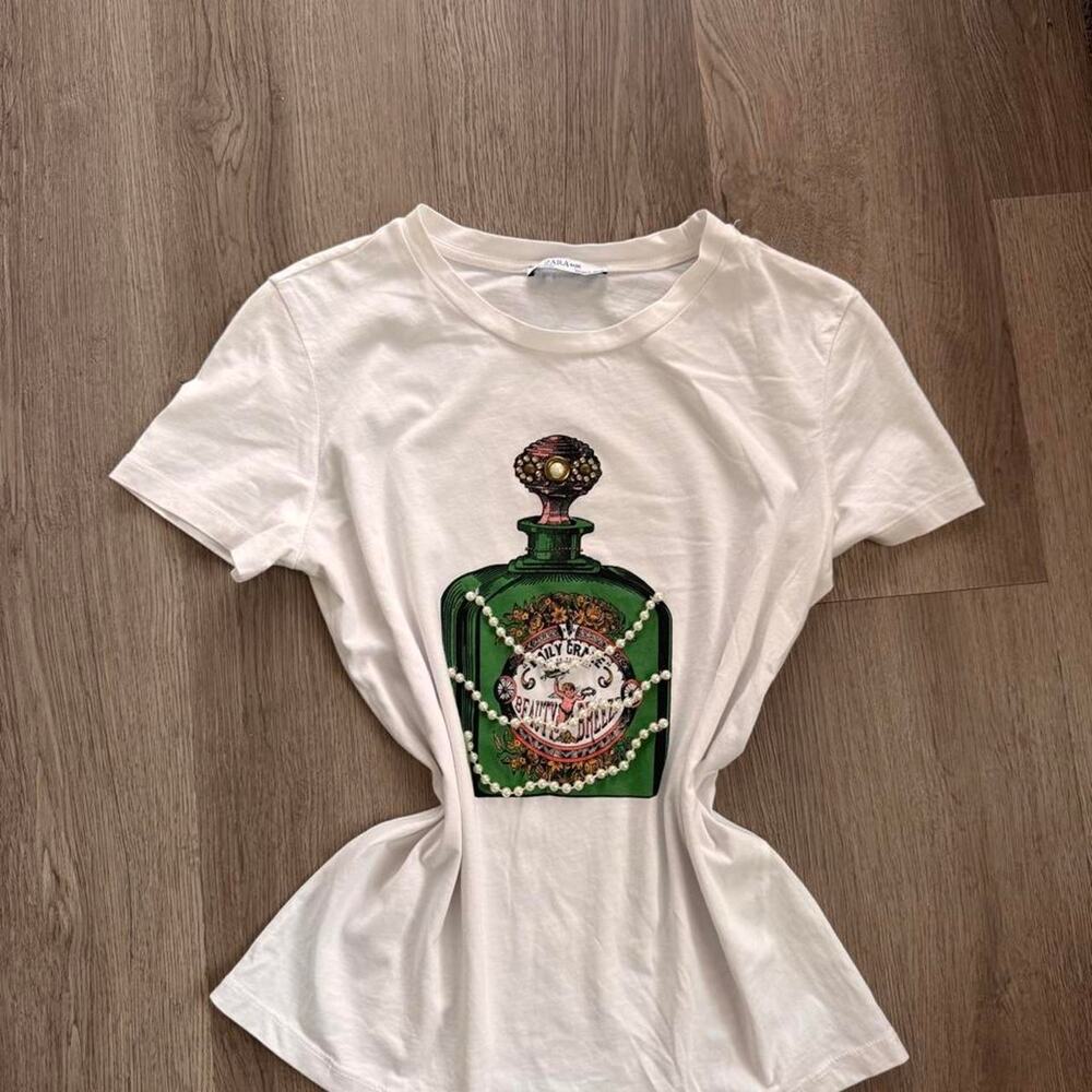 Zara White Perfume Graphic Baby Tee - Picture 2 of 5
